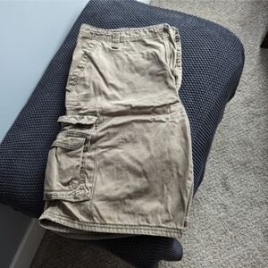 Men's cargo shorts
